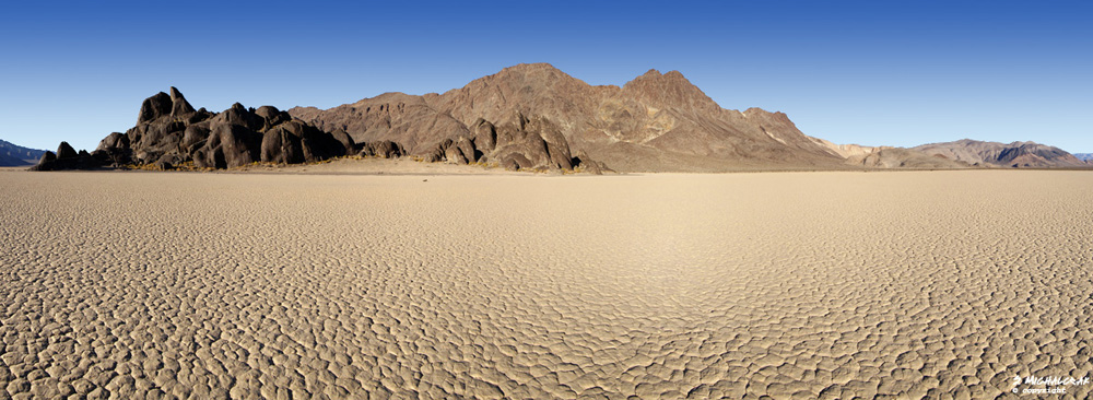 Racetrack Playa 180� Panorama